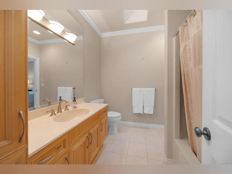 4832 Fillinger Crescent, Nanaimo, BC, V9V 1K1 - 42