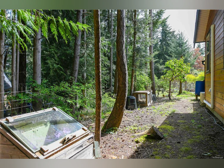 7895 Ships Point Road, Fanny Bay, BC, V0R 1W0 - 46