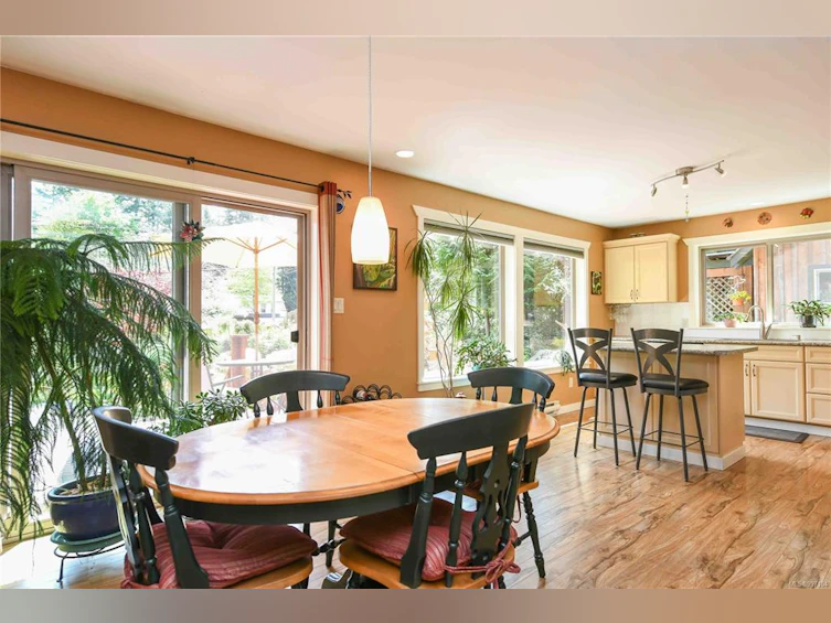 7895 Ships Point Road, Fanny Bay, BC, V0R 1W0 - 51
