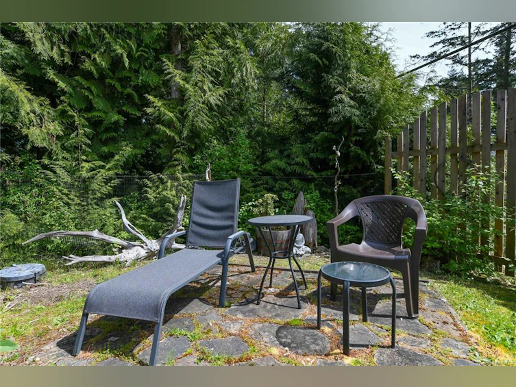 7895 Ships Point Road, Fanny Bay, BC, V0R 1W0 - 36