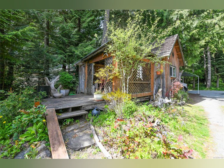 7895 Ships Point Road, Fanny Bay, BC, V0R 1W0 - 26
