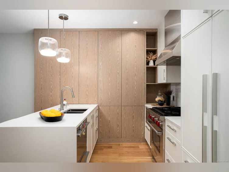 101-1201 Fort Street, Victoria, BC, V8V 3L1 - 6