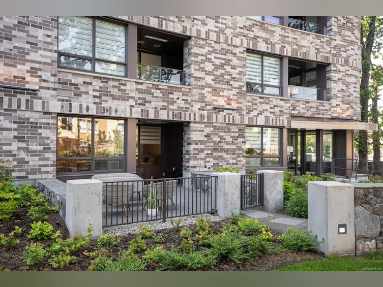 101-1201 Fort Street, Victoria, BC, V8V 3L1 - 29