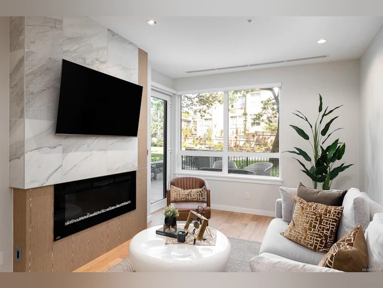 101-1201 Fort Street, Victoria, BC, V8V 3L1 - 14