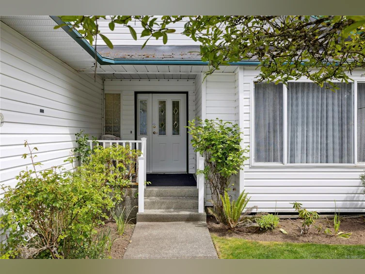 651 Alderwood Drive, Ladysmith, BC, V9G 1R5 - 9