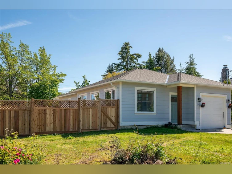104 Lee Avenue, Parksville, BC, V9P 1L9 - 33