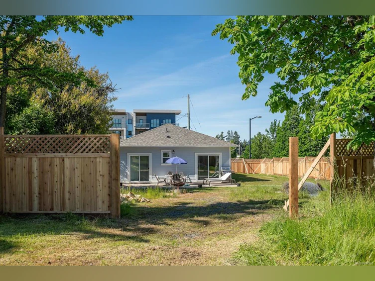 104 Lee Avenue, Parksville, BC, V9P 1L9 - 34