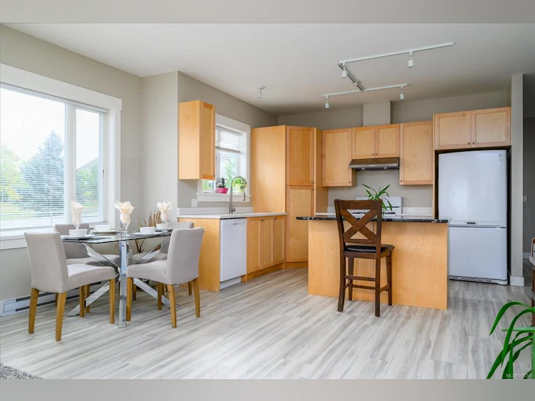 104 Lee Avenue, Parksville, BC, V9P 1L9 - 9