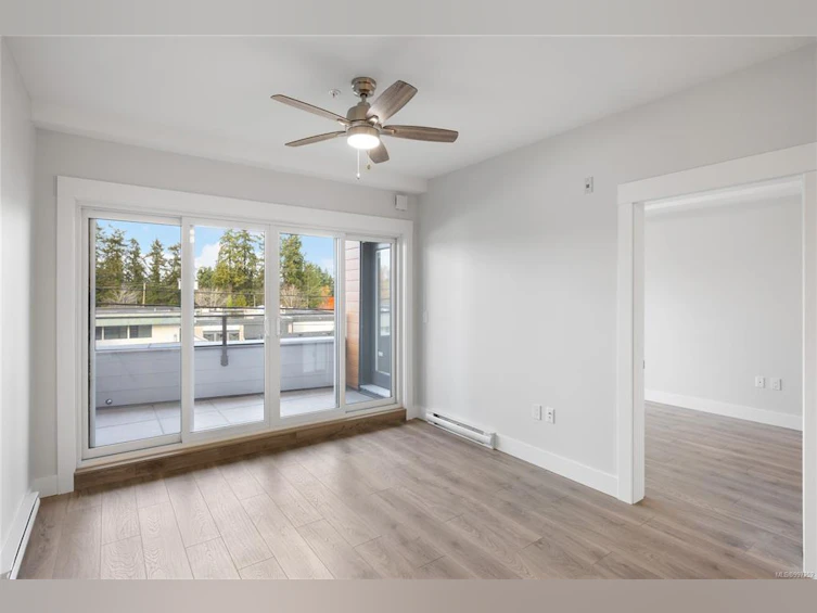 204-113 E Hirst Avenue, Parksville, BC, V9P 1K3 - 19
