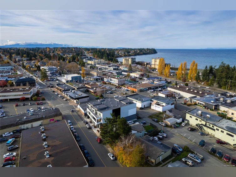 204-113 E Hirst Avenue, Parksville, BC, V9P 1K3 - 37