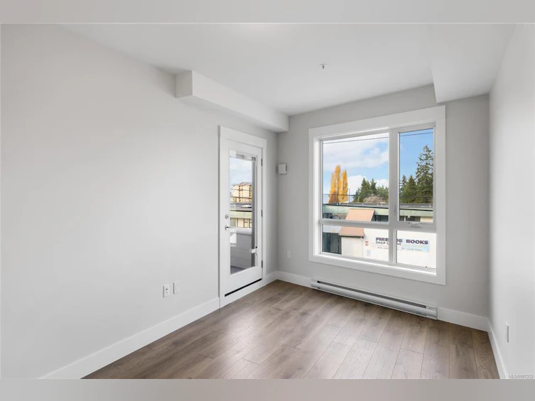 204-113 E Hirst Avenue, Parksville, BC, V9P 1K3 - 20