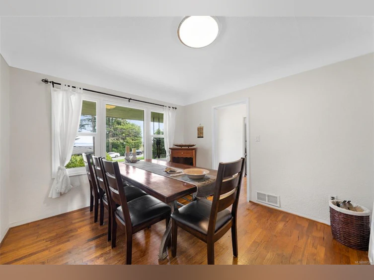 5064 Wesley Road, Saanich, BC, V8Y 1Z4 - 13