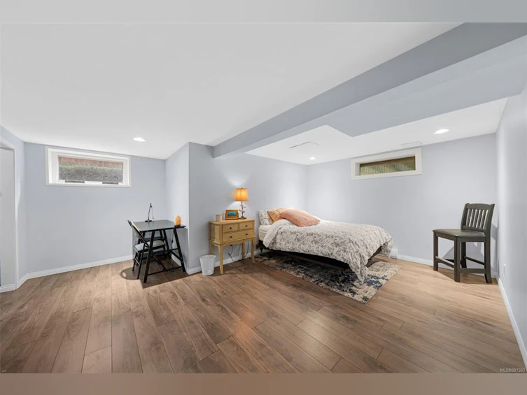 5064 Wesley Road, Saanich, BC, V8Y 1Z4 - 25