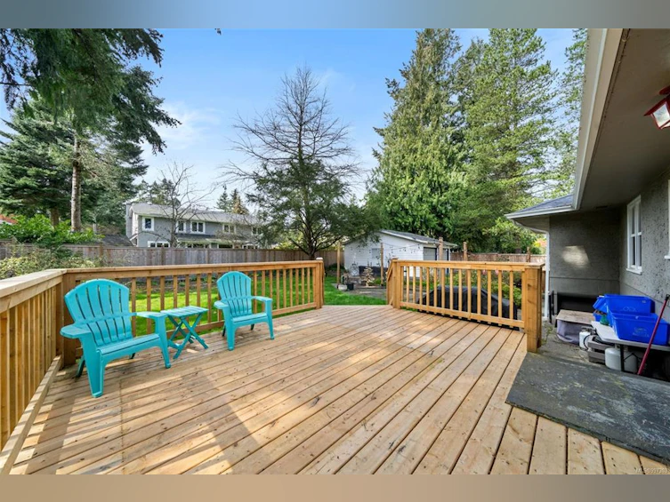 5064 Wesley Road, Saanich, BC, V8Y 1Z4 - 21