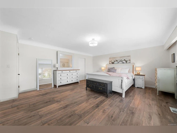 5064 Wesley Road, Saanich, BC, V8Y 1Z4 - 15
