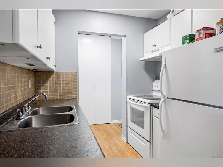 216-1600 Dufferin Crescent, Nanaimo, BC, V9S 5N2 - 11