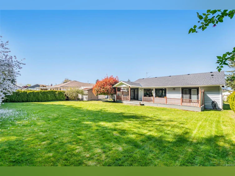 1310 Lanyon Drive, French Creek, BC, V9P 1W6 - 9
