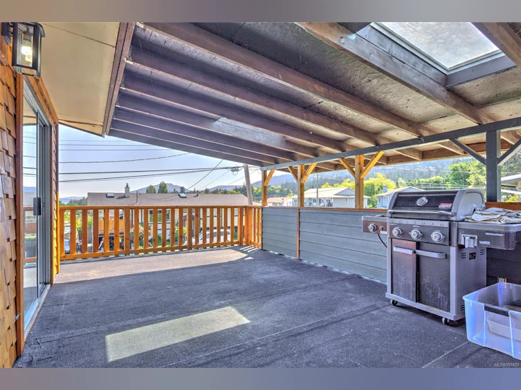 8054 Bertha Street, Crofton, BC, V0R 1R0 - 10