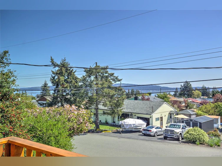 8054 Bertha Street, Crofton, BC, V0R 1R0 - 45