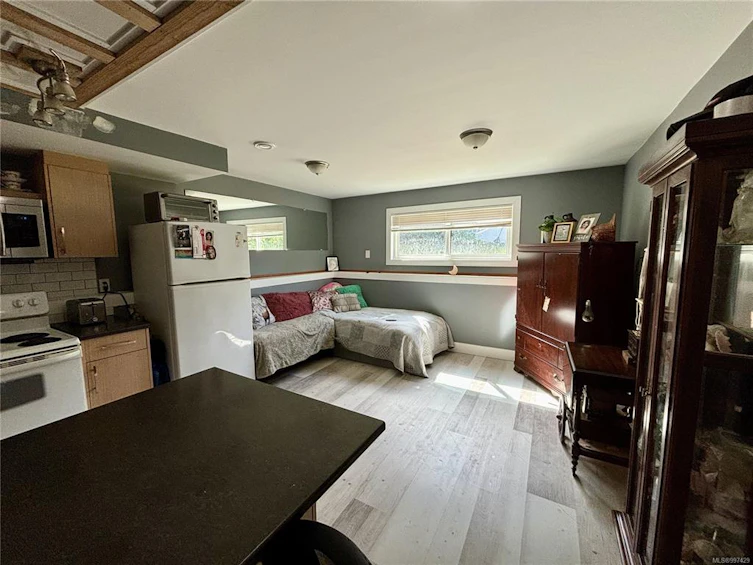8054 Bertha Street, Crofton, BC, V0R 1R0 - 38