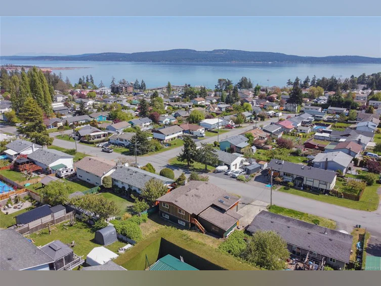 8054 Bertha Street, Crofton, BC, V0R 1R0 - 62