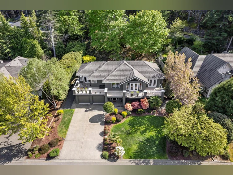 2438 Andover Road, Fairwinds, BC, V9P 9G9 - 2