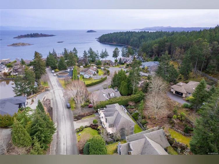 2438 Andover Road, Fairwinds, BC, V9P 9G9 - 55