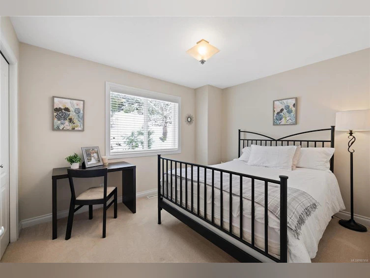 2438 Andover Road, Fairwinds, BC, V9P 9G9 - 31