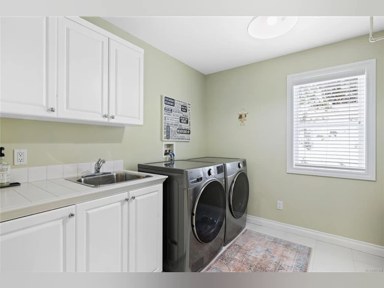 2438 Andover Road, Fairwinds, BC, V9P 9G9 - 42