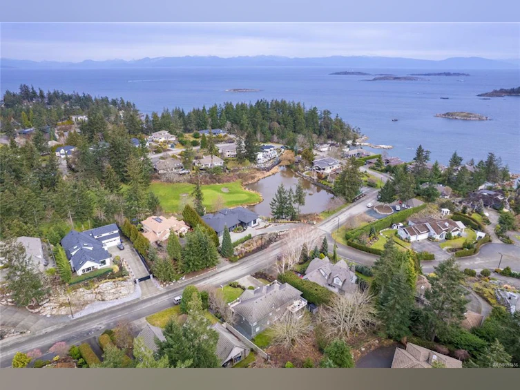 2438 Andover Road, Fairwinds, BC, V9P 9G9 - 58