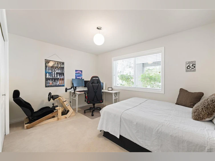 2438 Andover Road, Fairwinds, BC, V9P 9G9 - 41
