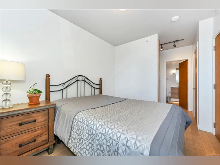 803-989 Johnson Street, Victoria, BC, V8V 0E3 - 10