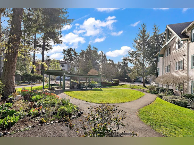 122-290 Island Highway, View Royal, BC, V9B 1G5 - 24