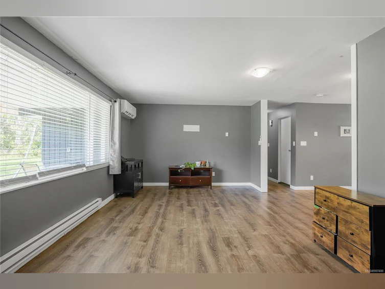 2910 Palmer Road, Hilliers, BC, V9K 1W5 - 4