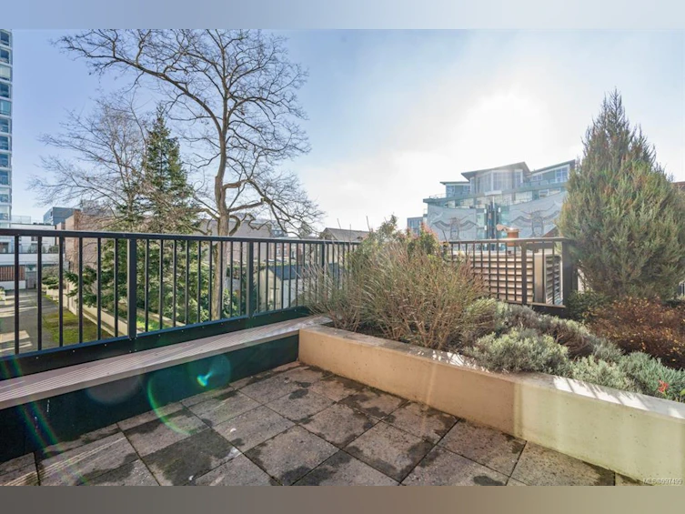302-1029 View Street, Victoria, BC, V8V 0C9 - 11