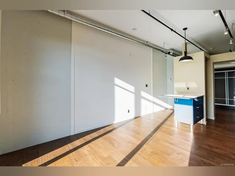 302-1029 View Street, Victoria, BC, V8V 0C9 - 9