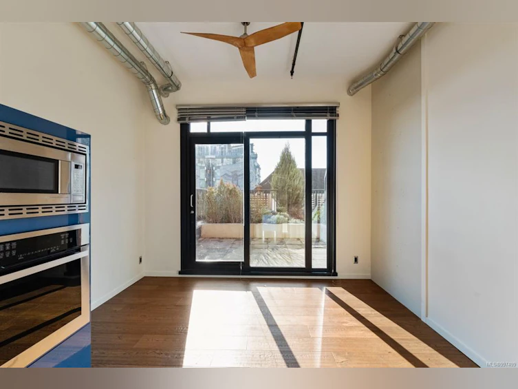 302-1029 View Street, Victoria, BC, V8V 0C9 - 5