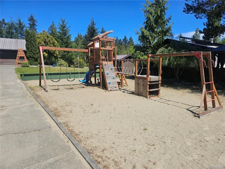 B37-2650 Turnbull Road, Qualicum Beach, BC, V9K 2R2 - 8