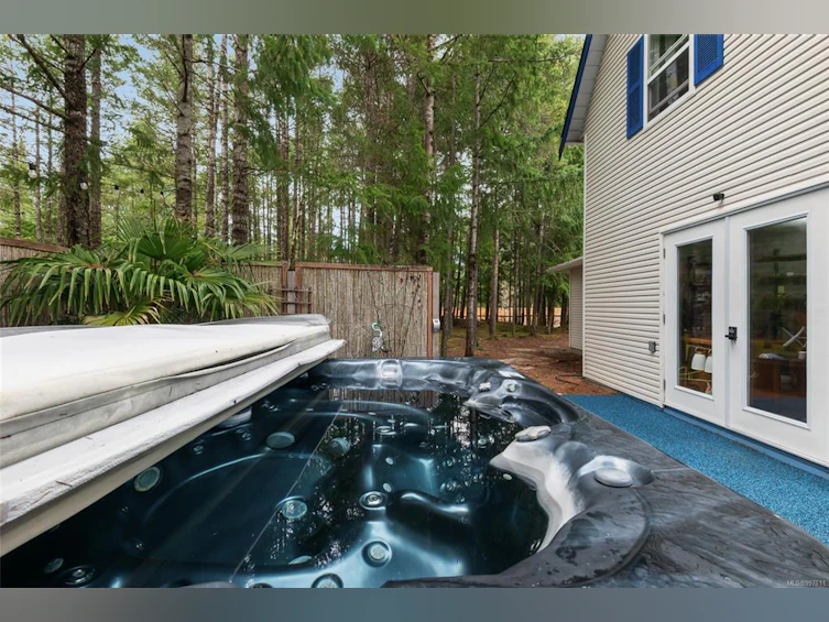 1335 Meadowood Way, Qualicum Beach, BC, V9K 2S4 - 27