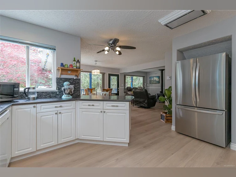 1335 Meadowood Way, Qualicum Beach, BC, V9K 2S4 - 32