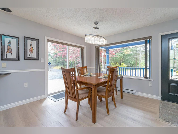 1335 Meadowood Way, Qualicum Beach, BC, V9K 2S4 - 4