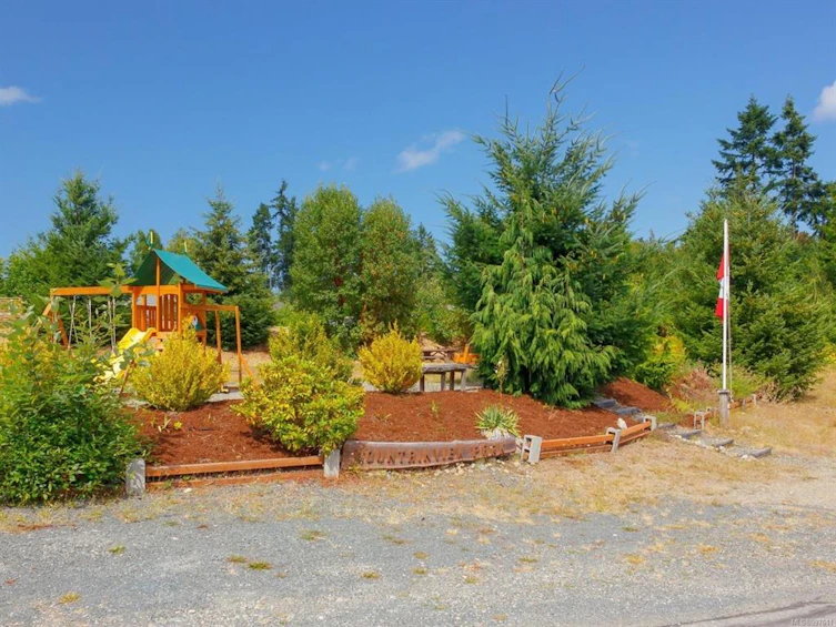 1335 Meadowood Way, Qualicum Beach, BC, V9K 2S4 - 79