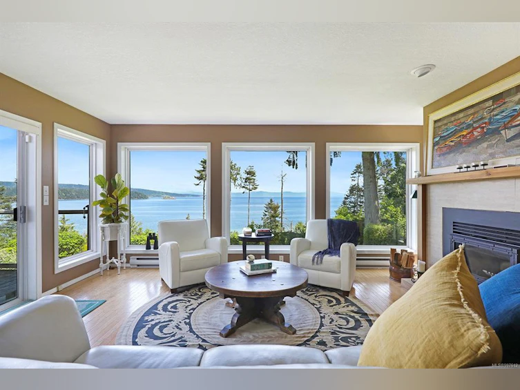 5037 Seaview Drive, Bowser/Deep Bay, BC, V0R 1G0 - 3