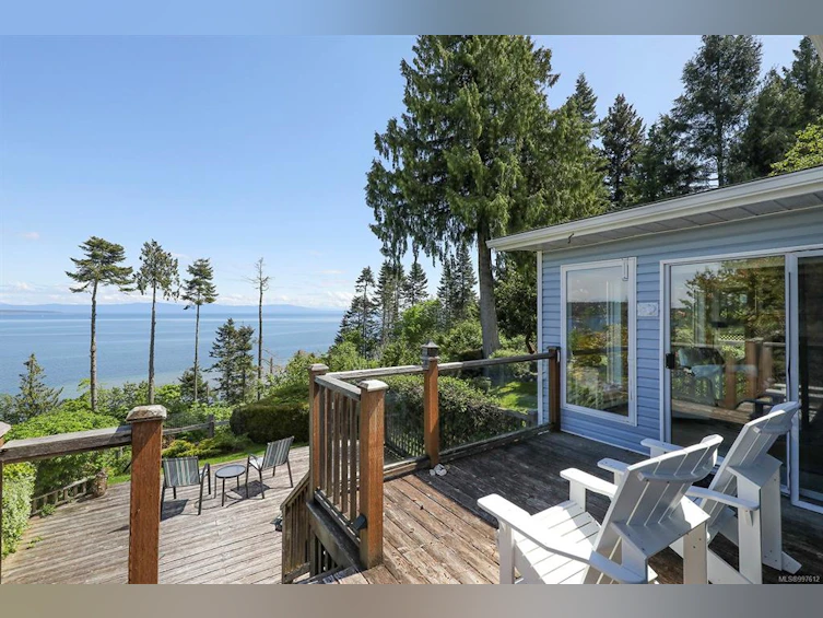 5037 Seaview Drive, Bowser/Deep Bay, BC, V0R 1G0 - 35
