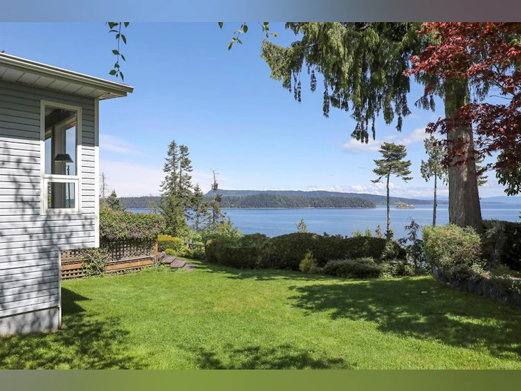 5037 Seaview Drive, Bowser/Deep Bay, BC, V0R 1G0 - 42