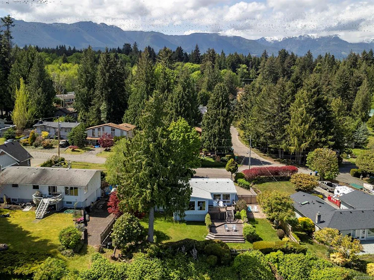 5037 Seaview Drive, Bowser/Deep Bay, BC, V0R 1G0 - 36