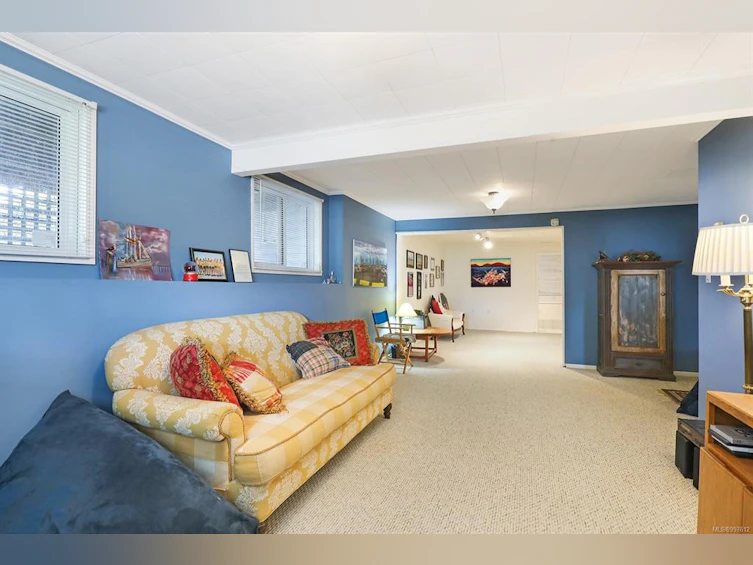 5037 Seaview Drive, Bowser/Deep Bay, BC, V0R 1G0 - 8