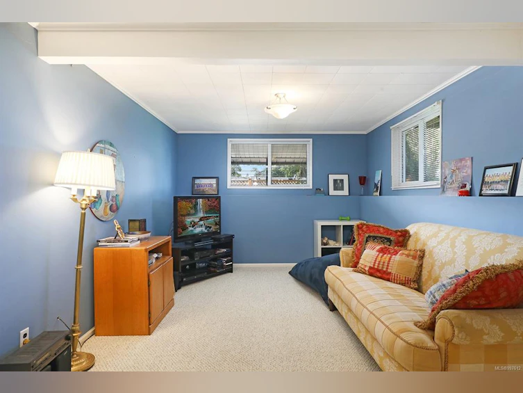 5037 Seaview Drive, Bowser/Deep Bay, BC, V0R 1G0 - 27