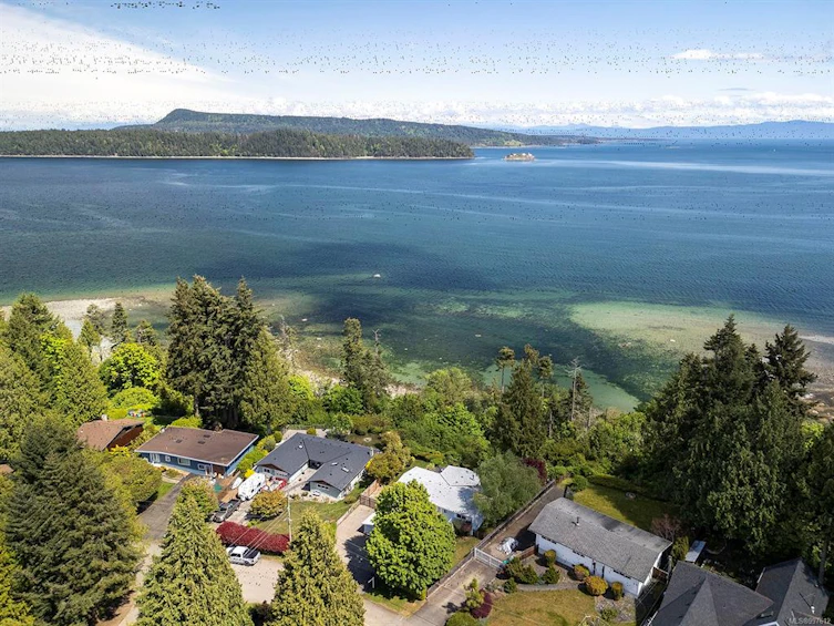 5037 Seaview Drive, Bowser/Deep Bay, BC, V0R 1G0 - 30