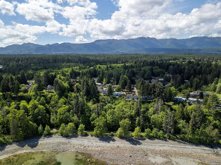 5037 Seaview Drive, Bowser/Deep Bay, BC, V0R 1G0 - 38